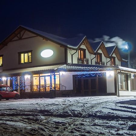 Mountain Dew Hotel Belasovitsa Екстериор снимка