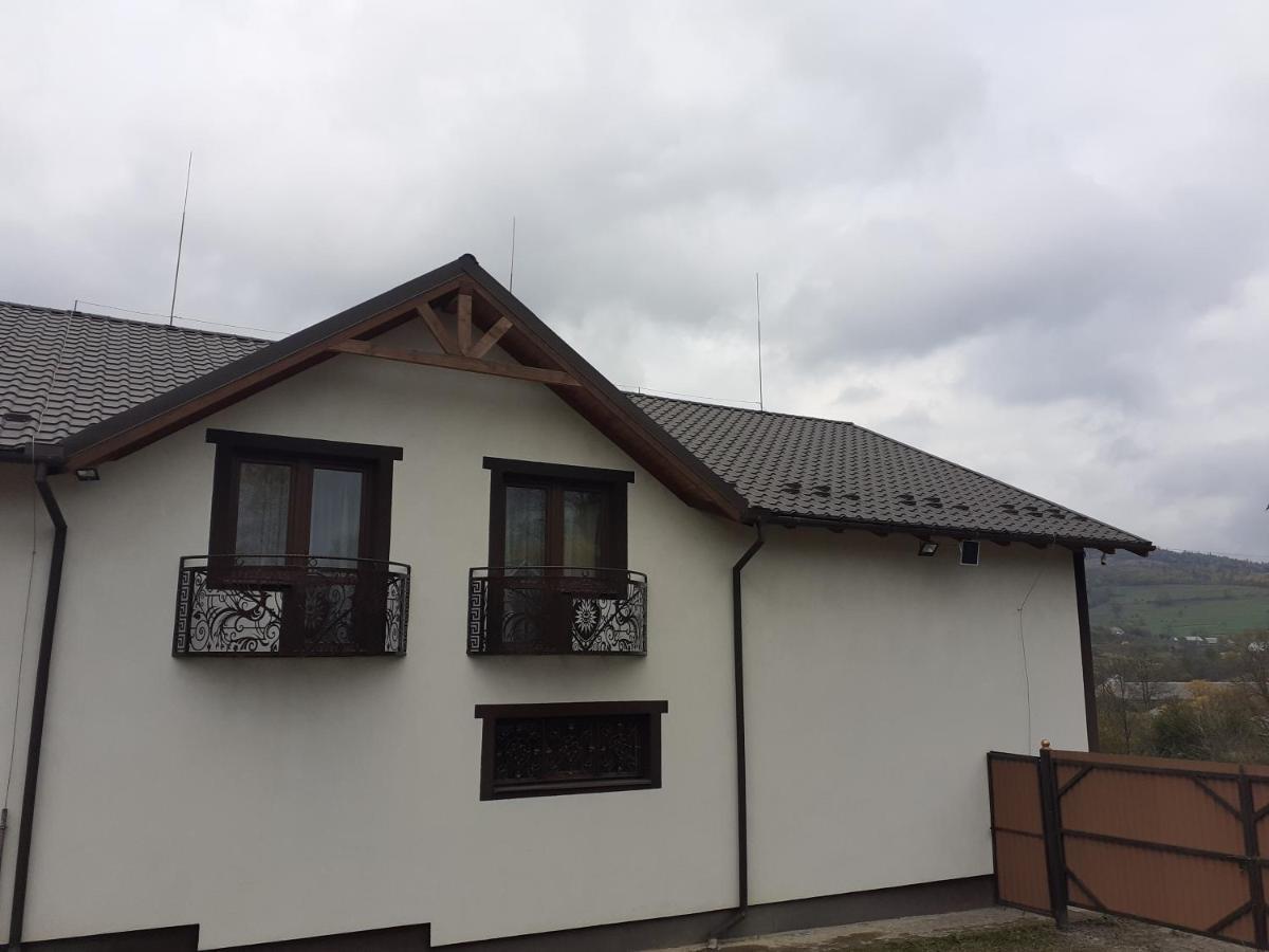 Mountain Dew Hotel Belasovitsa Екстериор снимка