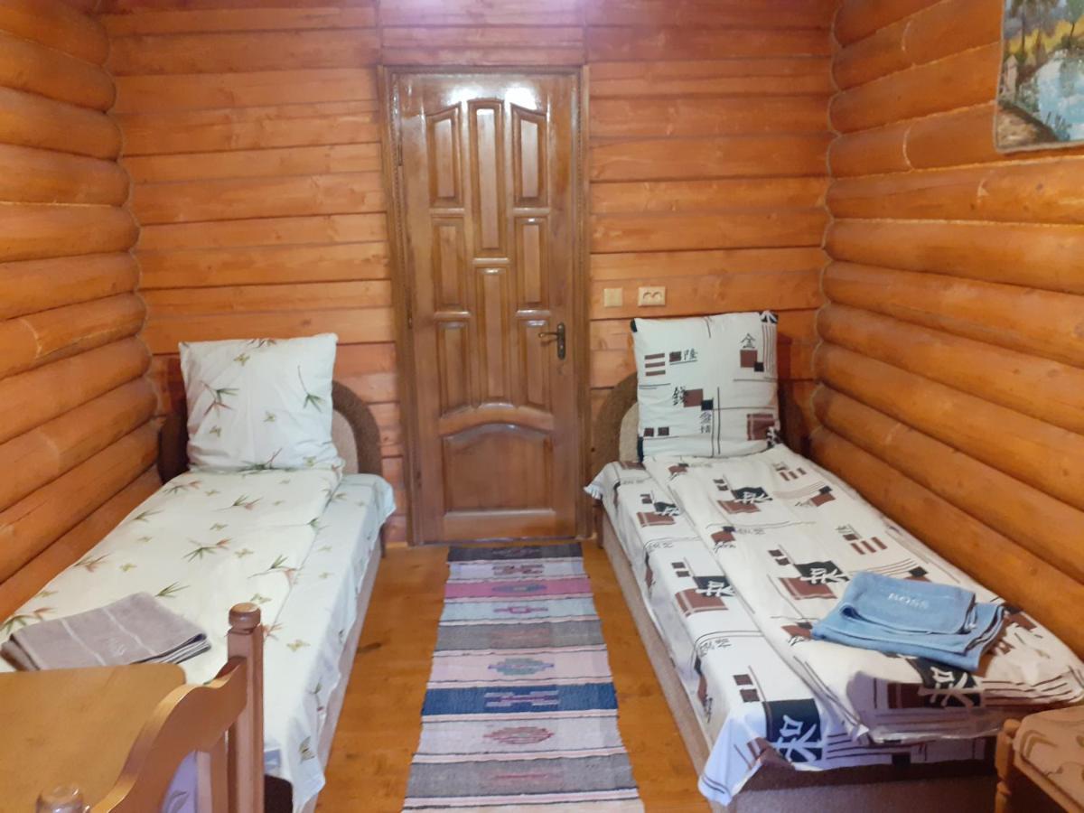 Mountain Dew Hotel Belasovitsa Екстериор снимка