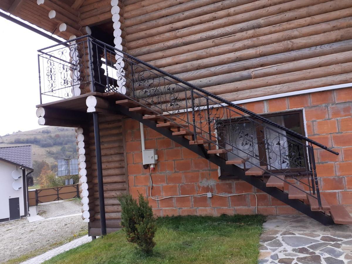 Mountain Dew Hotel Belasovitsa Екстериор снимка