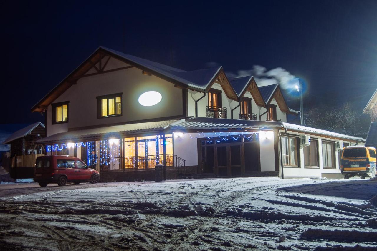 Mountain Dew Hotel Belasovitsa Екстериор снимка