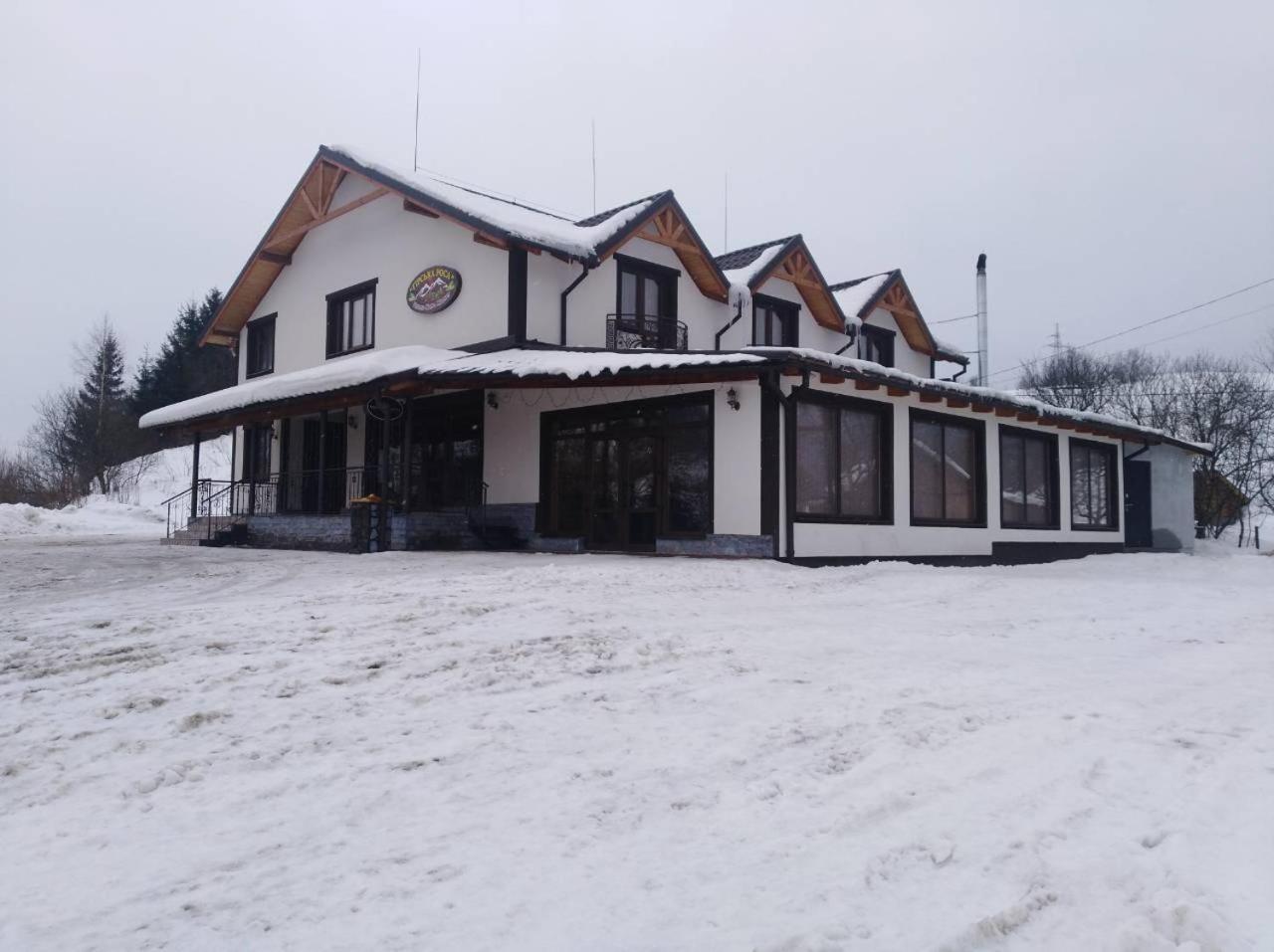 Mountain Dew Hotel Belasovitsa Екстериор снимка